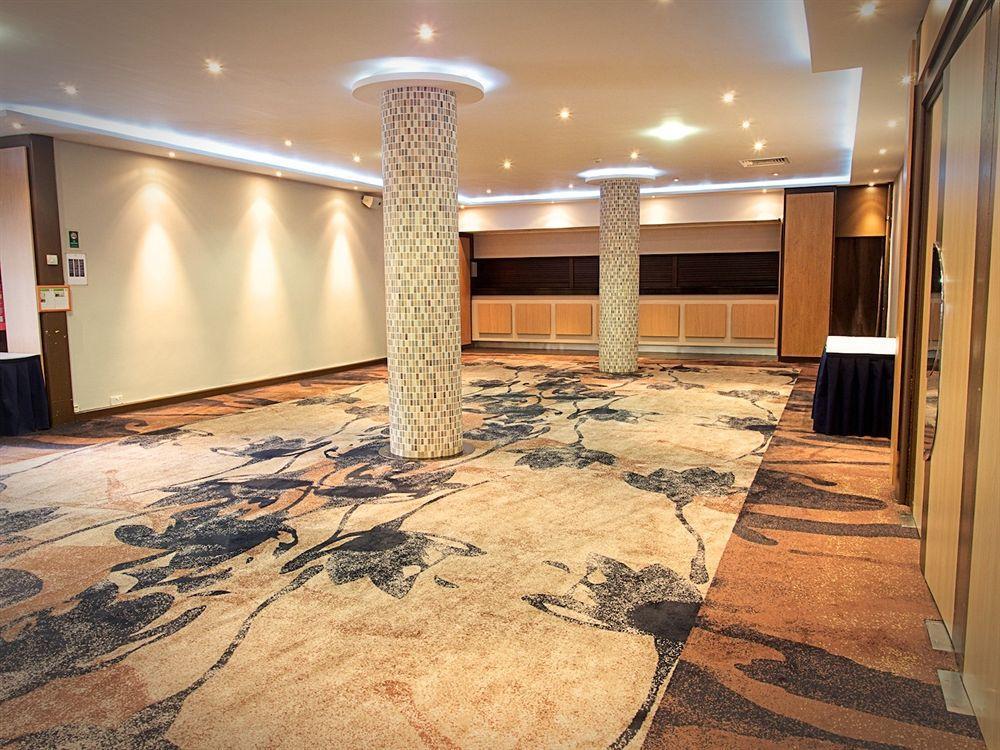 Holiday Inn Birmingham City By Ihg Bagian luar foto