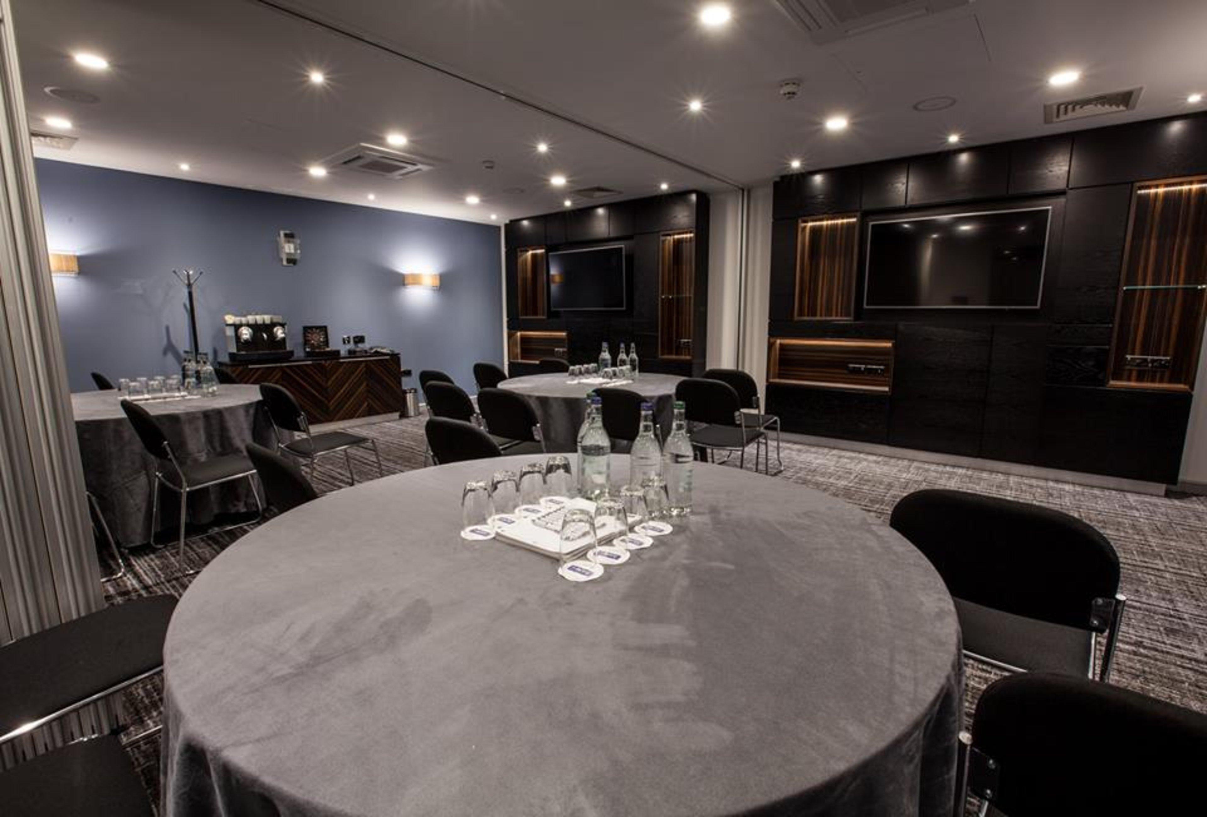 Holiday Inn Birmingham City By Ihg Bagian luar foto