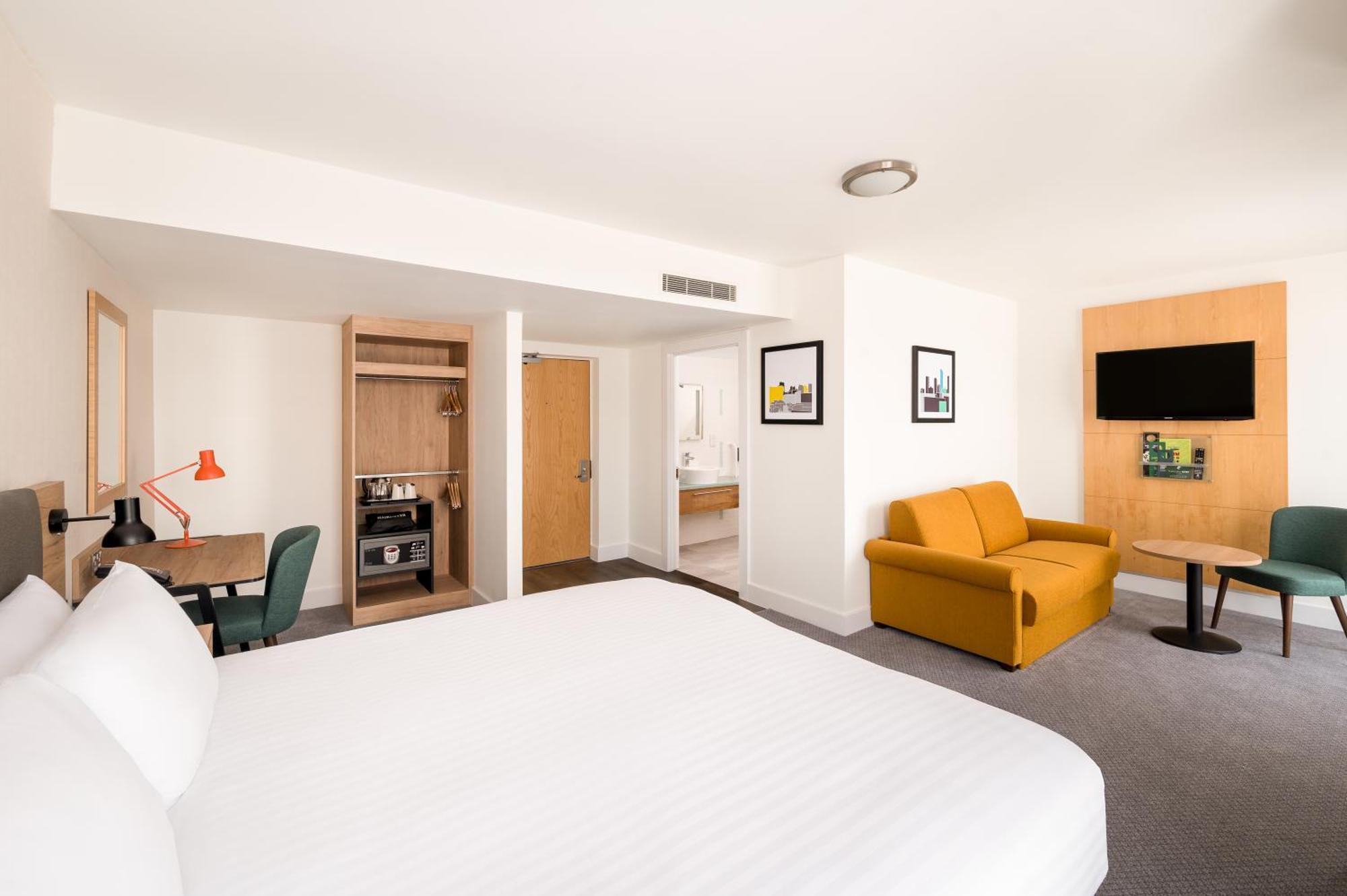 Holiday Inn Birmingham City By Ihg Bagian luar foto