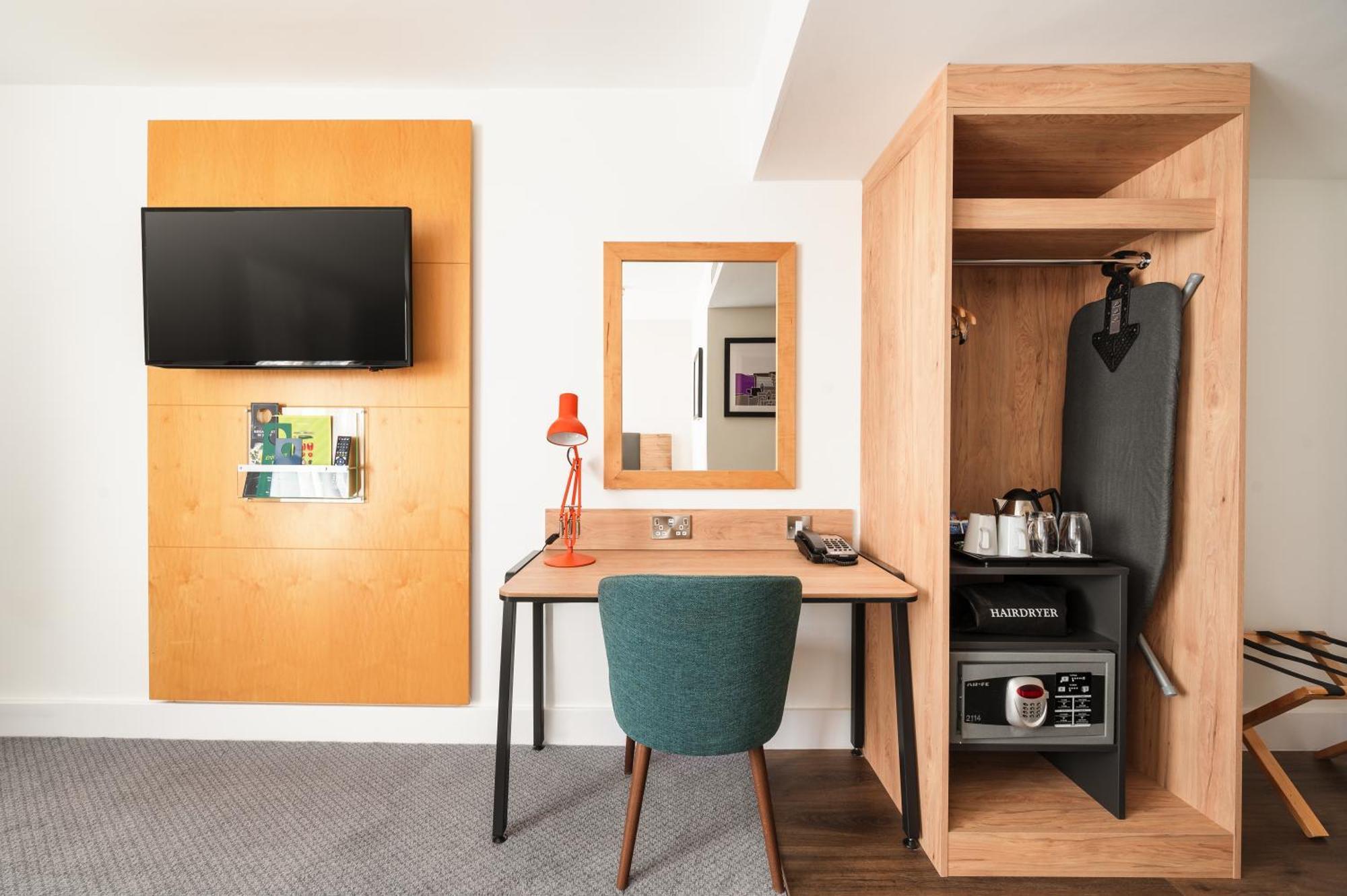 Holiday Inn Birmingham City By Ihg Bagian luar foto