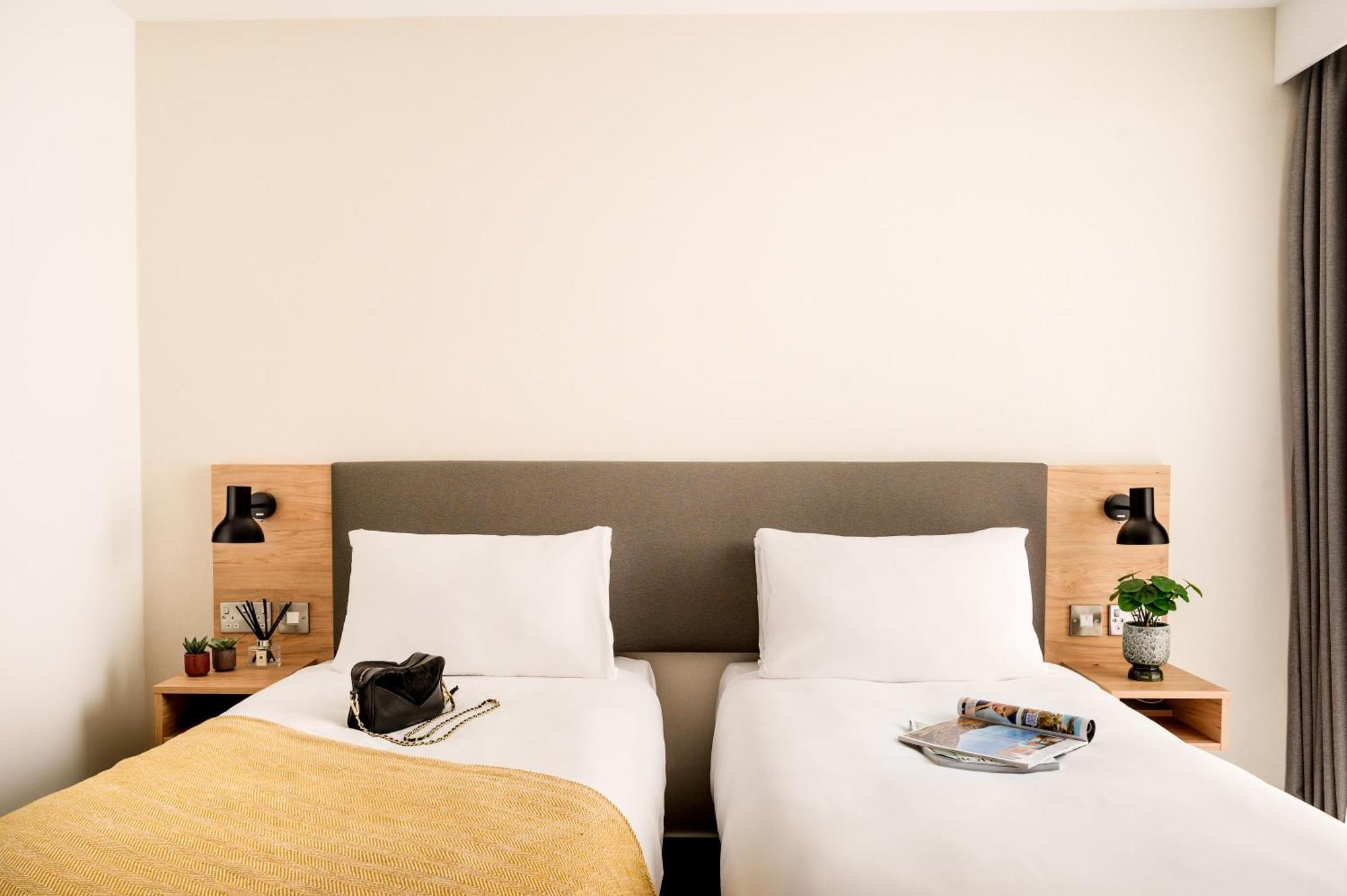 Holiday Inn Birmingham City By Ihg Bagian luar foto
