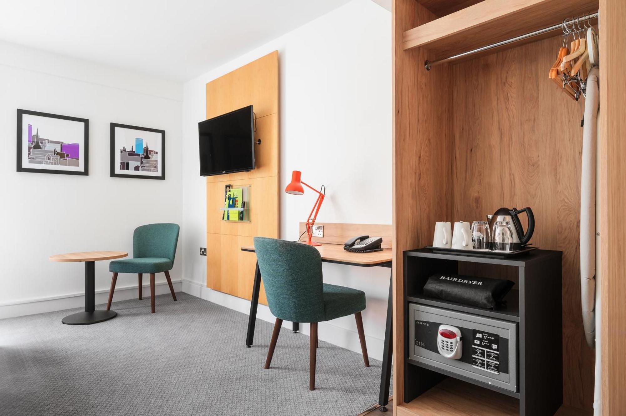 Holiday Inn Birmingham City By Ihg Bagian luar foto